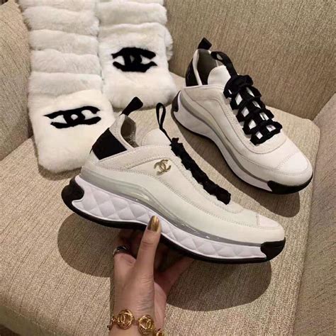 chanel shoes women price